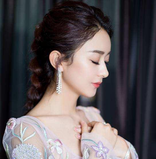 杨毅赵丽颖最新爆料图片,揭秘幕后故事,精彩瞬间抢先看 第1张 杨毅赵丽颖最新爆料图片,揭秘幕后故事,精彩瞬间抢先看 第1张